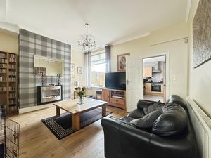 Lounge- click for photo gallery